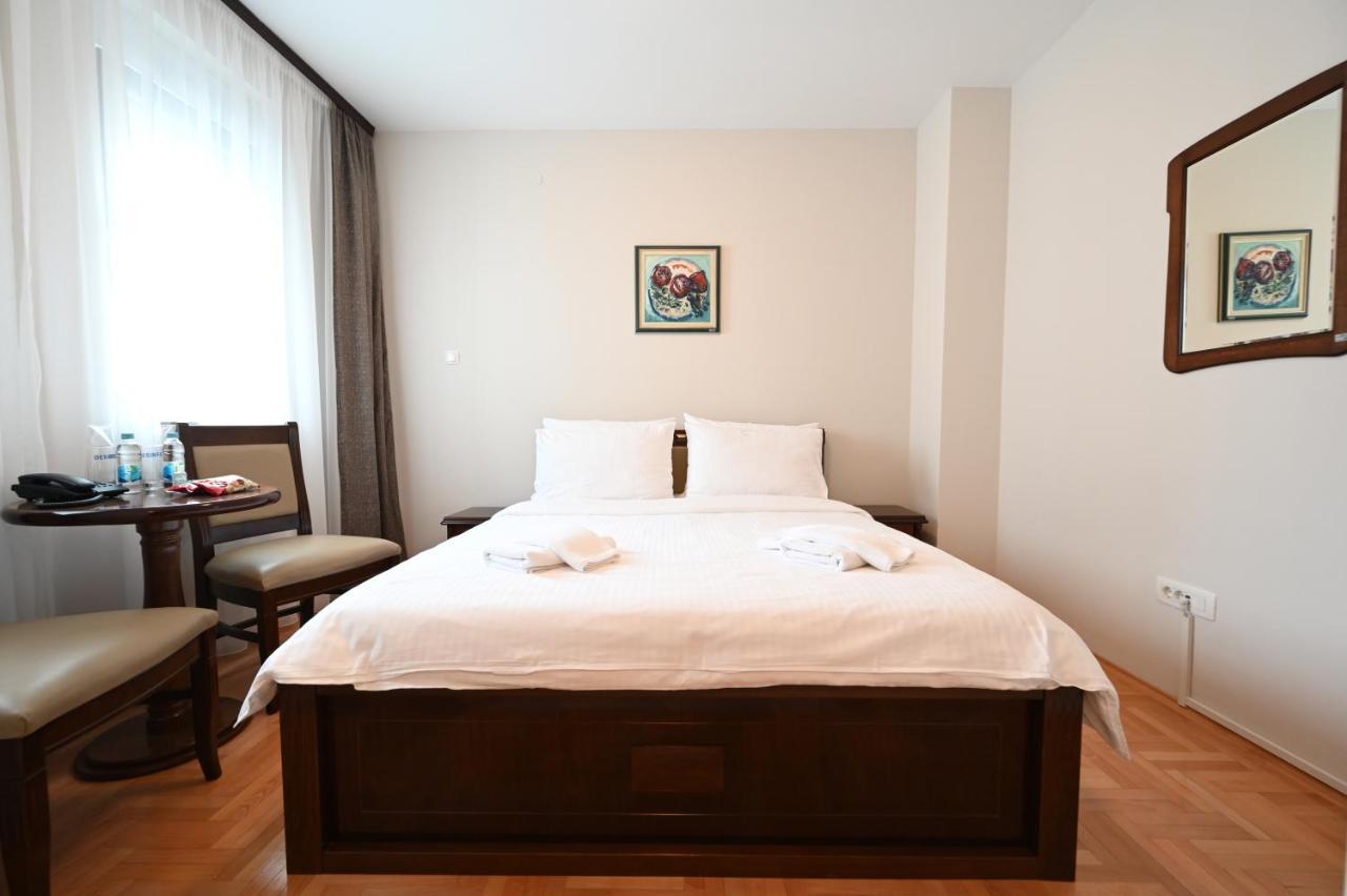 Hotel "Jkc Banja Luka" Экстерьер фото