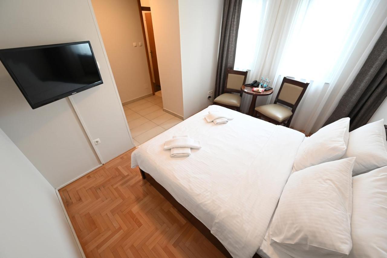 Hotel "Jkc Banja Luka" Экстерьер фото