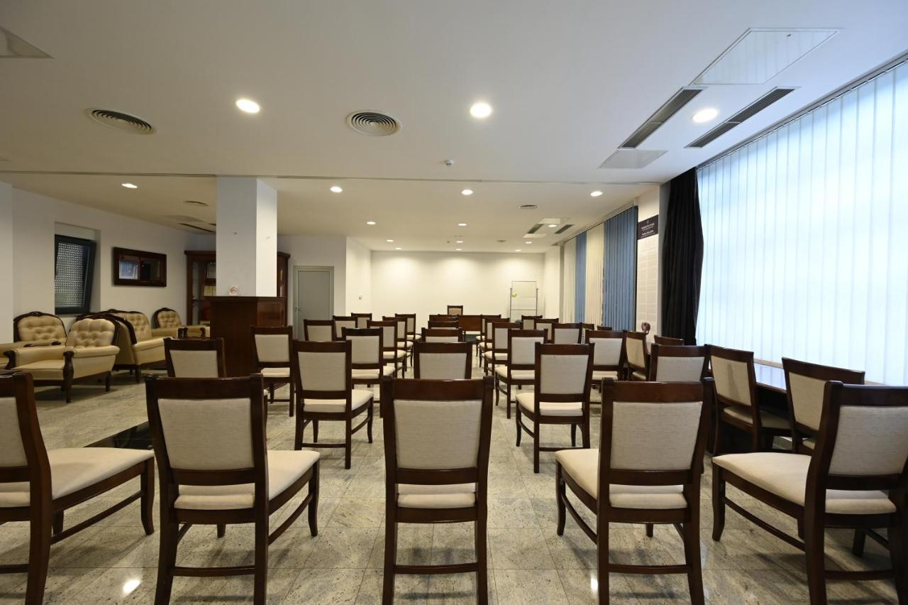 Hotel "Jkc Banja Luka" Экстерьер фото