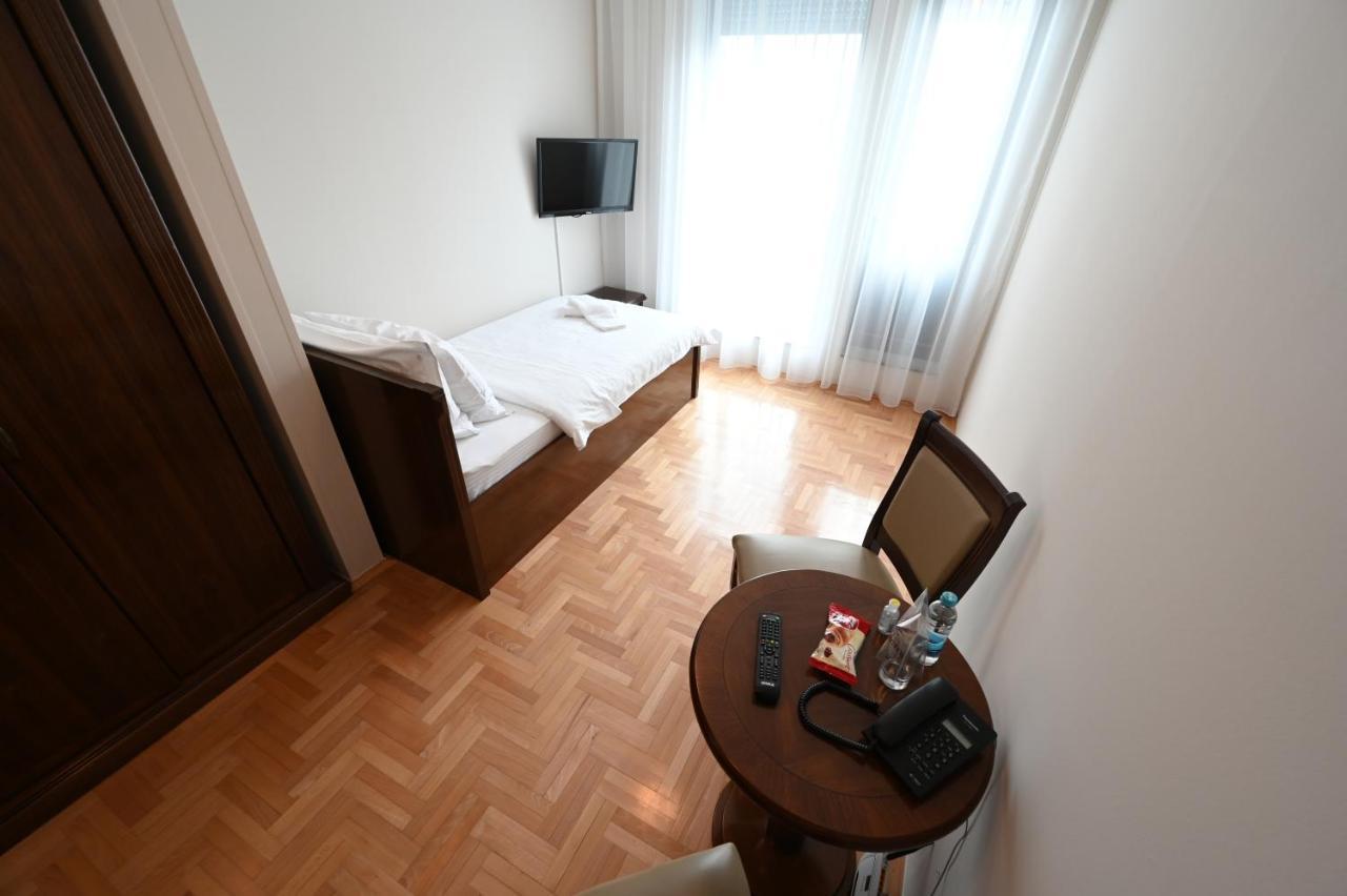 Hotel "Jkc Banja Luka" Экстерьер фото