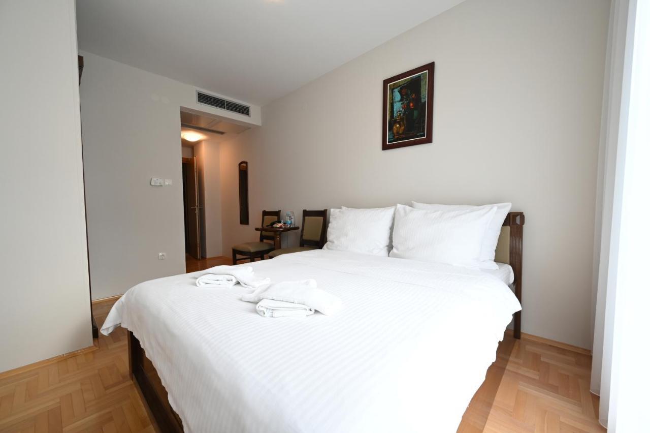 Hotel "Jkc Banja Luka" Экстерьер фото
