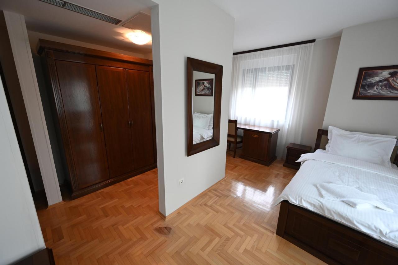 Hotel "Jkc Banja Luka" Экстерьер фото